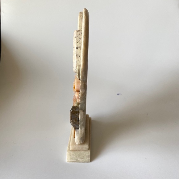 Vintage Chinese Nephrite Sculpture: Birds in Rosebush, Hand-Carved - Picture 11 of 16